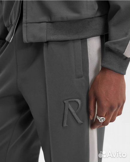 Спортивный костюм Represent