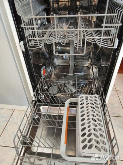 Посудомоечная машина Electrolux 45