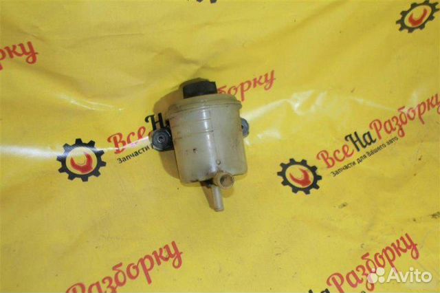 Бачок гур Mazda Mpv LW 2003