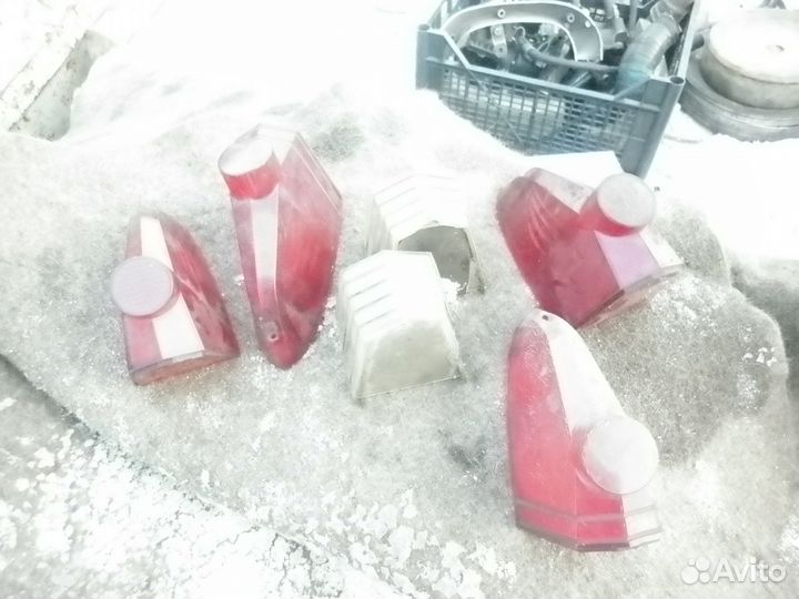 Продаю задние фонари газ 21 волга