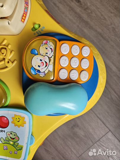 Развивающий столик fisher price