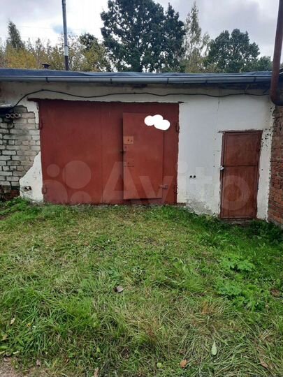 Гараж, > 30 м²