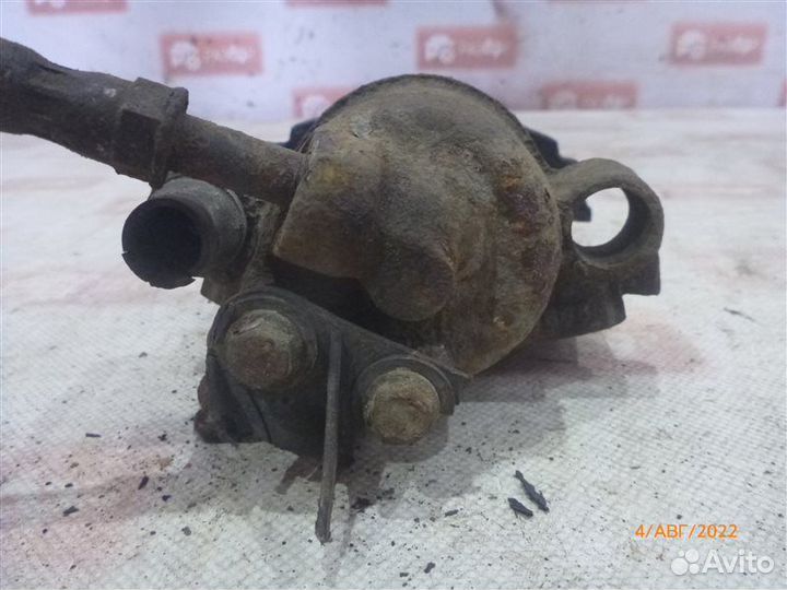 Суппорт передний правый Volkswagen Golf MK3 AAM