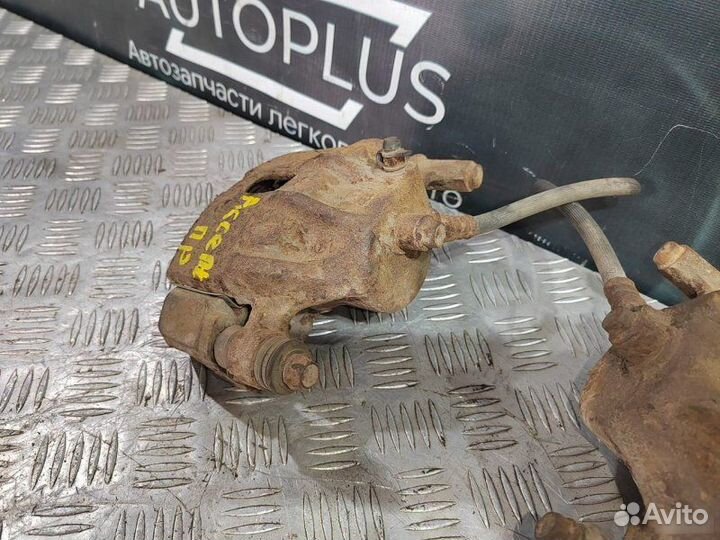 Суппорт передний левый Hyundai Accent 2 1.5