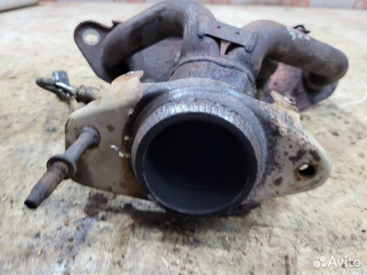 Коллектор выпускной Nissan Qashqai J10 HR16 2011