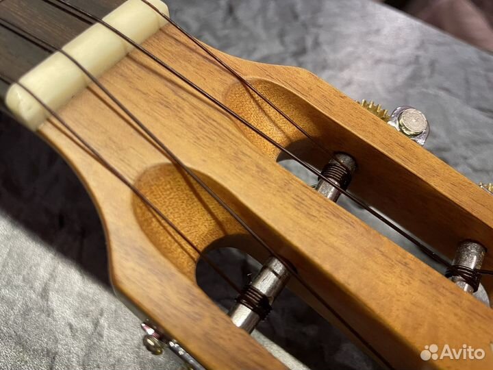 Укулеле TOM 790 TUT