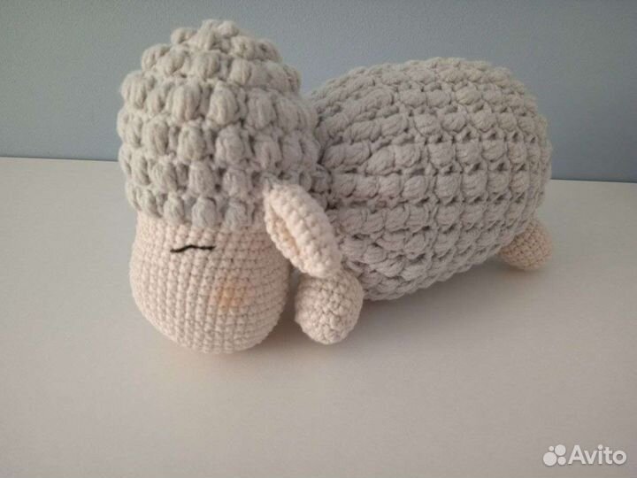 Вязаная игрушка овечка