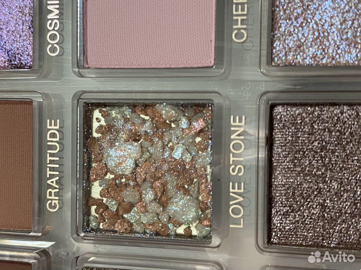 Huda beauty rose quartz палетка теней