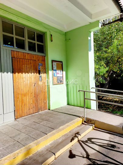 Комната 27,3 м² в 2-к., 9/16 эт.