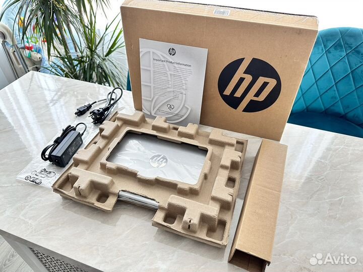 Новый ноутбук hp Ryzen 5300U 8Gb 256Gb Win 11
