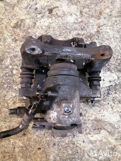 Суппорт задний правый Audi A6 C5 3.0 4WD