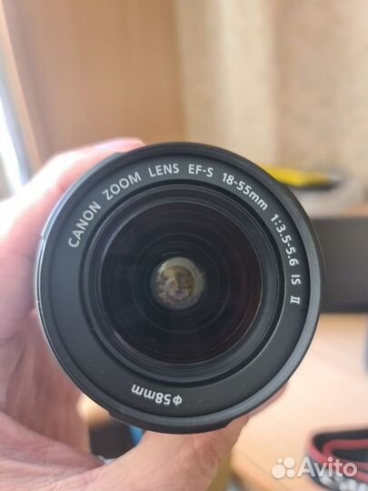 Зеркальный фотоаппарат canon eos 2000d