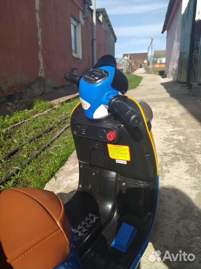 Детский электромобиль бу