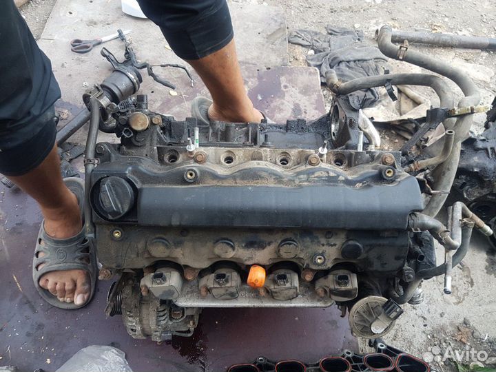 Двигатель Honda civik 5d 1.8