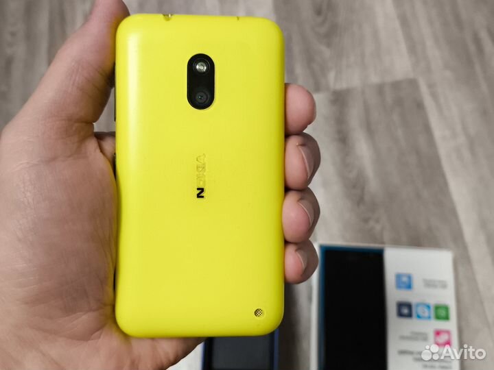 Nokia Lumia 620, 8 ГБ