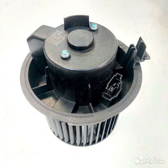 Моторчик печки Веста, Ларгус нов/обр Лузар