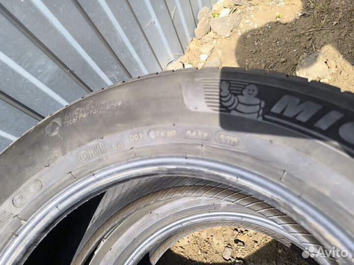 Michelin Pilot Sport 4 SUV 235/65 R17 129M