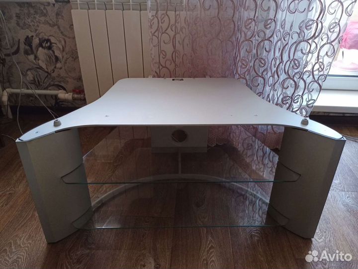 Тумба под телевизор