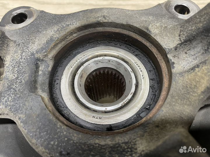 Кулак правый передний Mitsubishi Lancer 10