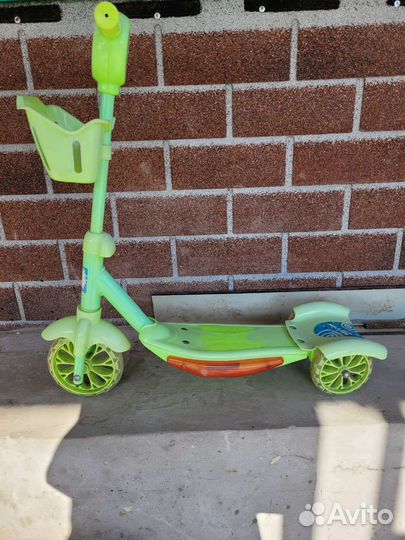 Самокат детский трехколесный
