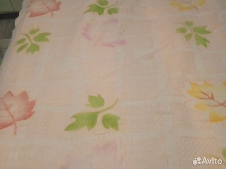 Одеяла, покрывала, простыни