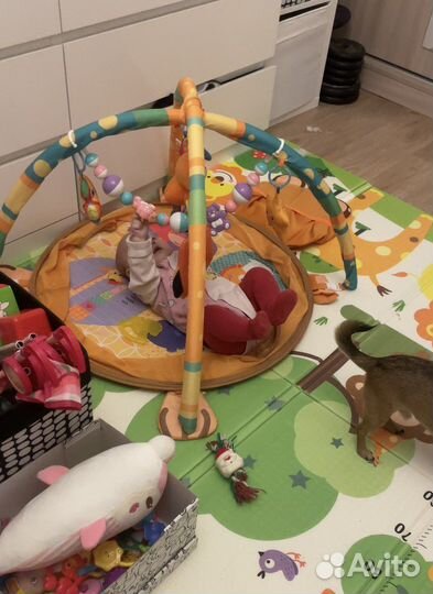 Развивающий коврик для ребенка