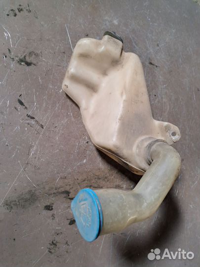 Бачок омывателя Honda Inspire