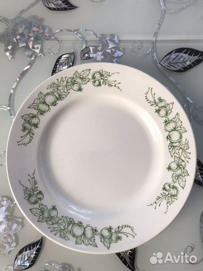 Тарелки новые