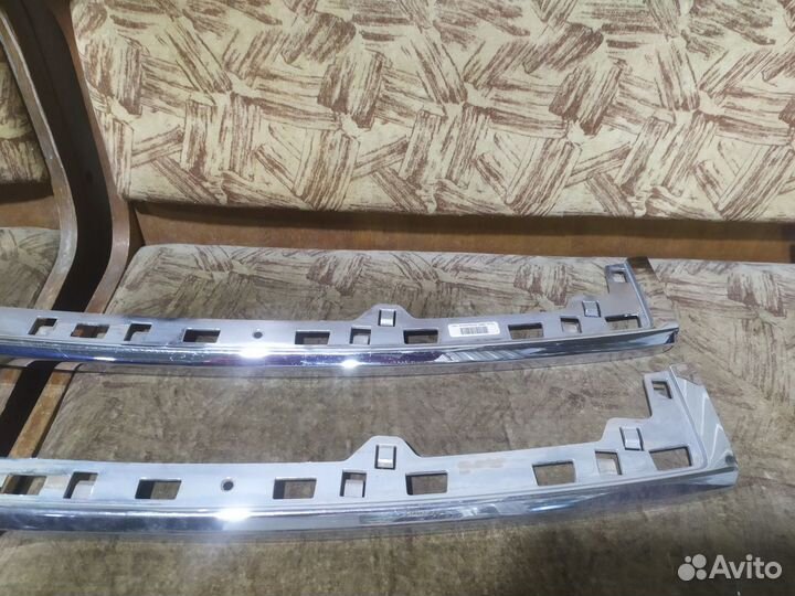 Jeep grand Cherokee wk2 хром заднего бампера