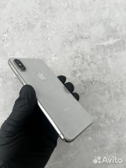 iPhone Xs, 64 ГБ