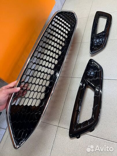 Решетки Сотые на Форд Фокус 3 2015-2019