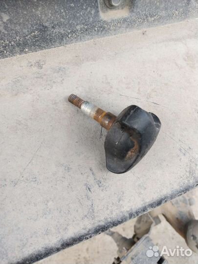 Винт- барашек icederg