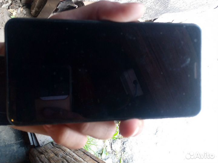 Wileyfox Spark X, 2/16 ГБ