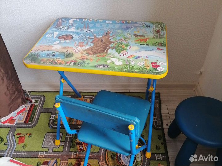 Детский столик и стульчик