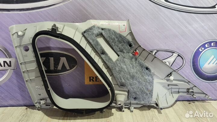 Обшивка Накладка задней стойки Renault koleos Лев