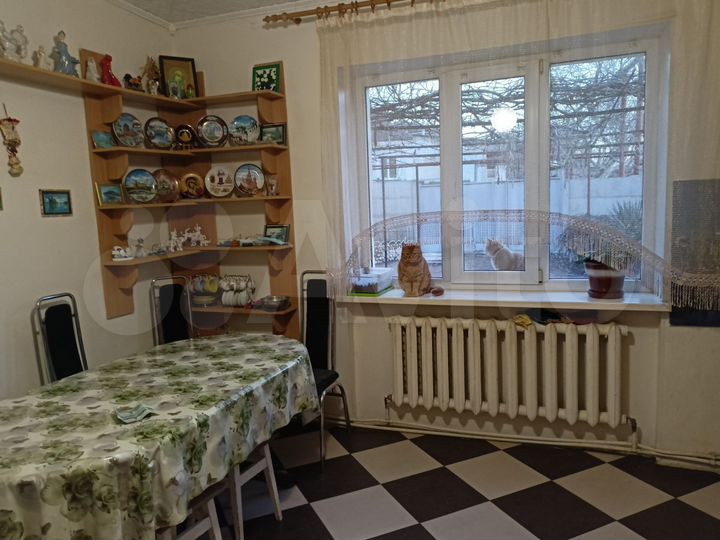 Комната 20 м² в 4-к., 1/2 эт.