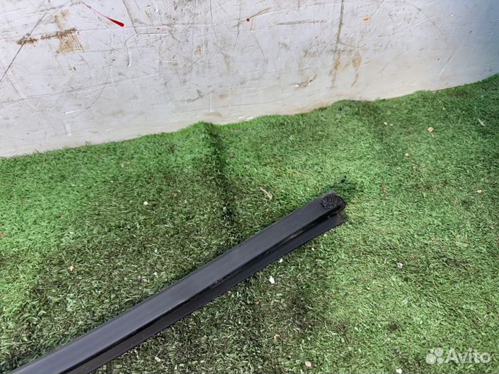 Бархотка внутренняя задняя правая Kia Sportage