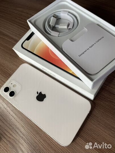 iPhone 12, 64 ГБ