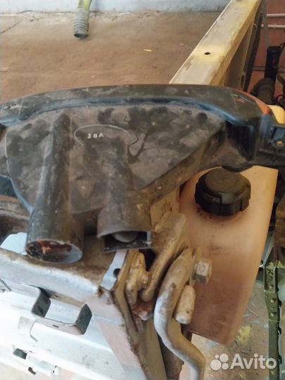 Левый поворотник toyota vista