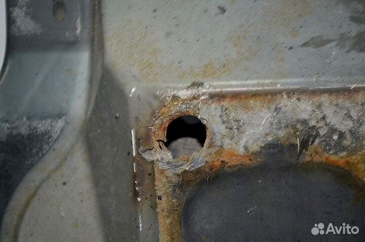 Крыло переднего моста, заднее правое MAN TGA 18.43