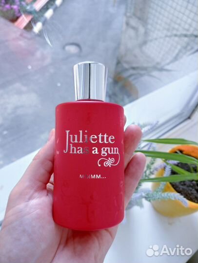 Mmmm. Juliette Has A Gun распив 10 мл