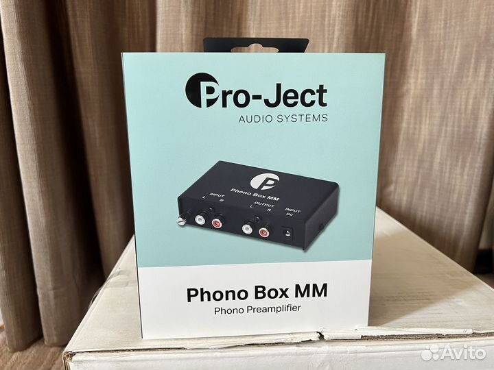 Pro-Ject debut carbon EVO (2M Red) Satin White