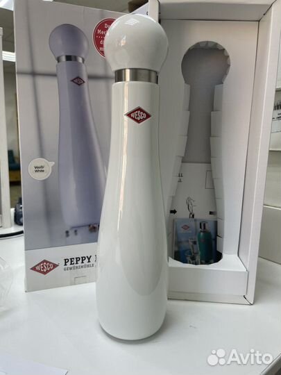 Мельница для специй Wesco новая цвета