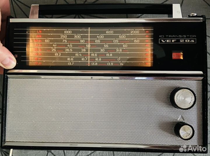 Радиоприемник VEF 204 экспортный