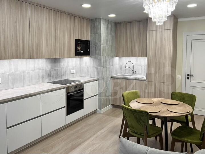 2-к. квартира, 67 м², 14/14 эт.