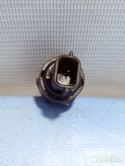 Датчик давления масла Renault duster