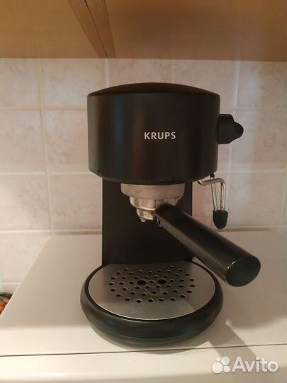 Кофемашина автоматическая рожковая