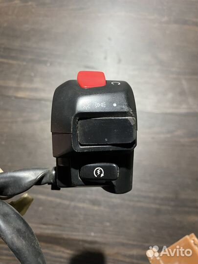 Правый пульт для Yamaha FZ1 FZS1000 Fazer 01-05