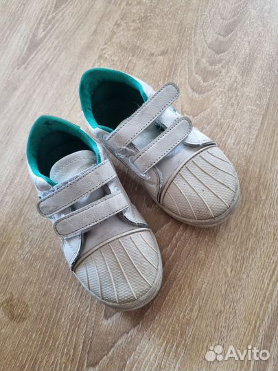 Ботинки и кроссовки на мальчика 23 размер пакетом