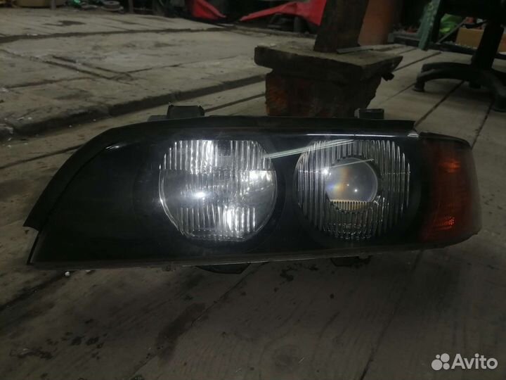 Фара BMW 5 e39 левая
